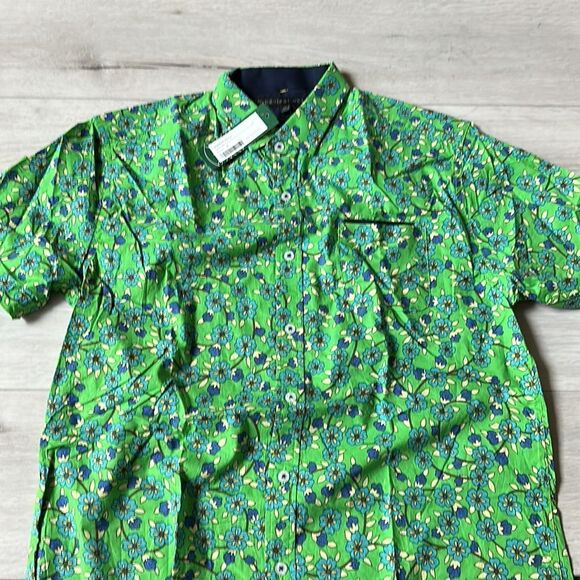 Impatient Wolves Emerald City Floral Short Sleeve Shirt Green M Stitch Fix NWT - Picture 3 of 5